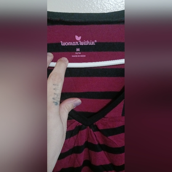 WOMAN within black /magenta. Long sleeve shirt medium (14/16) A-14 - Picture 5 of 7